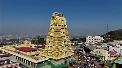 ಆಷಾಢ ಮಾಸ! ಚಾಮುಂಡಿ ಬೆಟ್ಟಕ್ಕೆ ಹೋಗುವ ಭಕ್ತರ ಗಮನಕ್ಕೆ: ಈ ದಿನಗಳಂದು ಖಾಸಗಿ ವಾಹನಗಳ ಪ್ರವೇಶ ನಿರ್ಬಂಧ