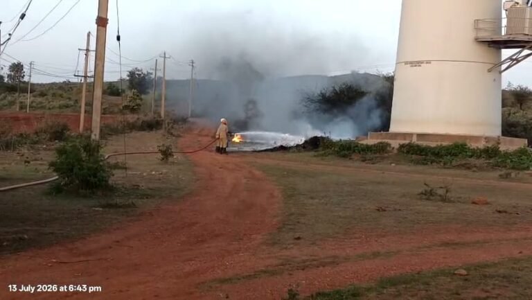 ತಾಂತ್ರಿಕ ದೋಷ ಶಂಕೆ: ಬೆಂಕಿಗೆ ಆಹುತಿಯಾದ ಪವನ ವಿದ್ಯುತ್ ಯಂತ್ರ!