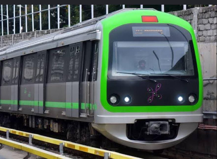 Bengaluru Metro Update: ಹಸಿರು ಮಾರ್ಗದಲ್ಲಿ ತಾಂತ್ರಿಕ ದೋಷ; 45 ನಿಮಿಷಗಳ ಬಳಿಕ ಮೆಟ್ರೋ ಸಂಚಾರ ಪುನರಾರಂಭ