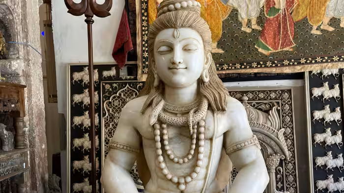 ಸೋಮವಾರ ಬಿಲ್ವಪತ್ರೆ ಕೀಳಬಹುದಾ? ಶಿವಪೂಜೆ ಮಾಡುವವರು ತಿಳಿಯಲೇಬೇಕಾದ ಮಹತ್ವದ ನಿಯಮಗಳು