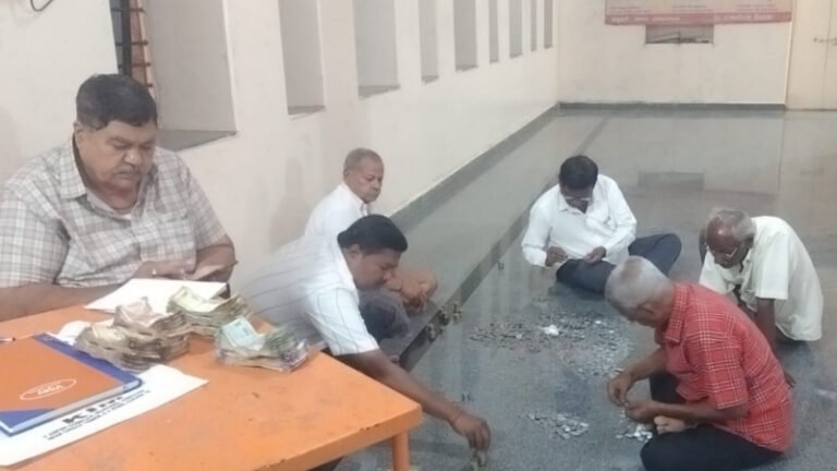 ಹುಡುಗಿ ಕಾಟದಿಂದ ಬೇಸತ್ತು ರಾಯರ ಮೊರೆ ಹೋದ ಯುವಕ: ಮಠದ ಹುಂಡಿಯಲ್ಲಿ ಸಿಕ್ಕ ಪತ್ರ ವೈರಲ್