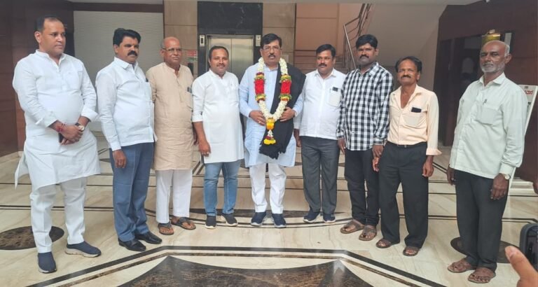 ಮಾಜಿ ಸಚಿವ ಮುರುಗೇಶ ನಿರಾಣಿಗೆ ಸನ್ಮಾನ