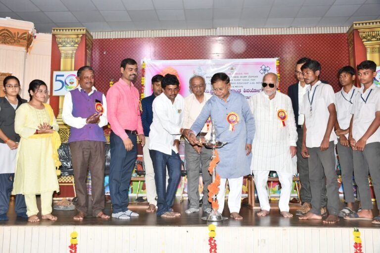 ವ್ಯಸನದಿಂದ ದೂರವಿದ್ದರೆ ದೇಶದ ಭವಿಷ್ಯ ಭದ್ರ: ಎಸ್.ವಿ. ಸಂಕನೂರ