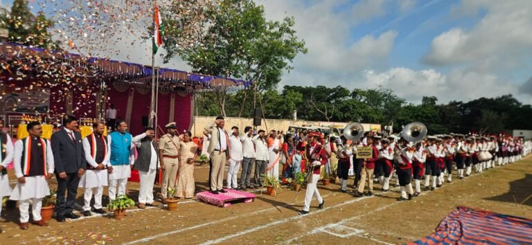 ಸ್ವಾತಂತ್ರ್ಯದ ಮೌಲ್ಯ ಅರಿತು ಕರ್ತವ್ಯ ಪಾಲಿಸೋಣ: ತಹಸೀಲ್ದಾರ್ ಧನಂಜಯ ಎಂ. ಕರೆ