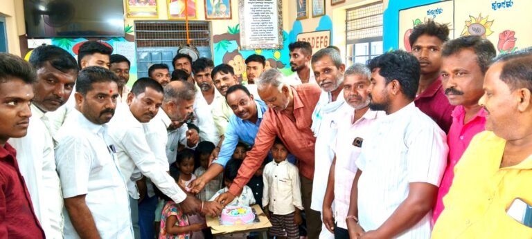 ಗ್ರಾಮೀಣ ಅಭಿವೃದ್ಧಿಗೆ ಕಳಕಪ್ಪ ಬಂಡಿ ಕೊಡುಗೆ ಅಪಾರ