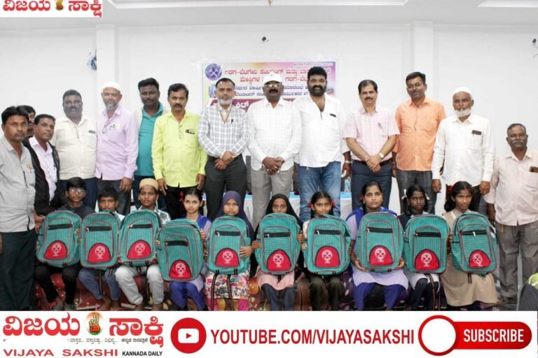 ಕಾರ್ಮಿಕರು ಮಕ್ಕಳ ಭವಿಷ್ಯವನ್ನೂ ಕಟ್ಟಬೇಕು: ಶ್ರೀಶೈಲ ಸೋಮನಕಟ್ಟಿ