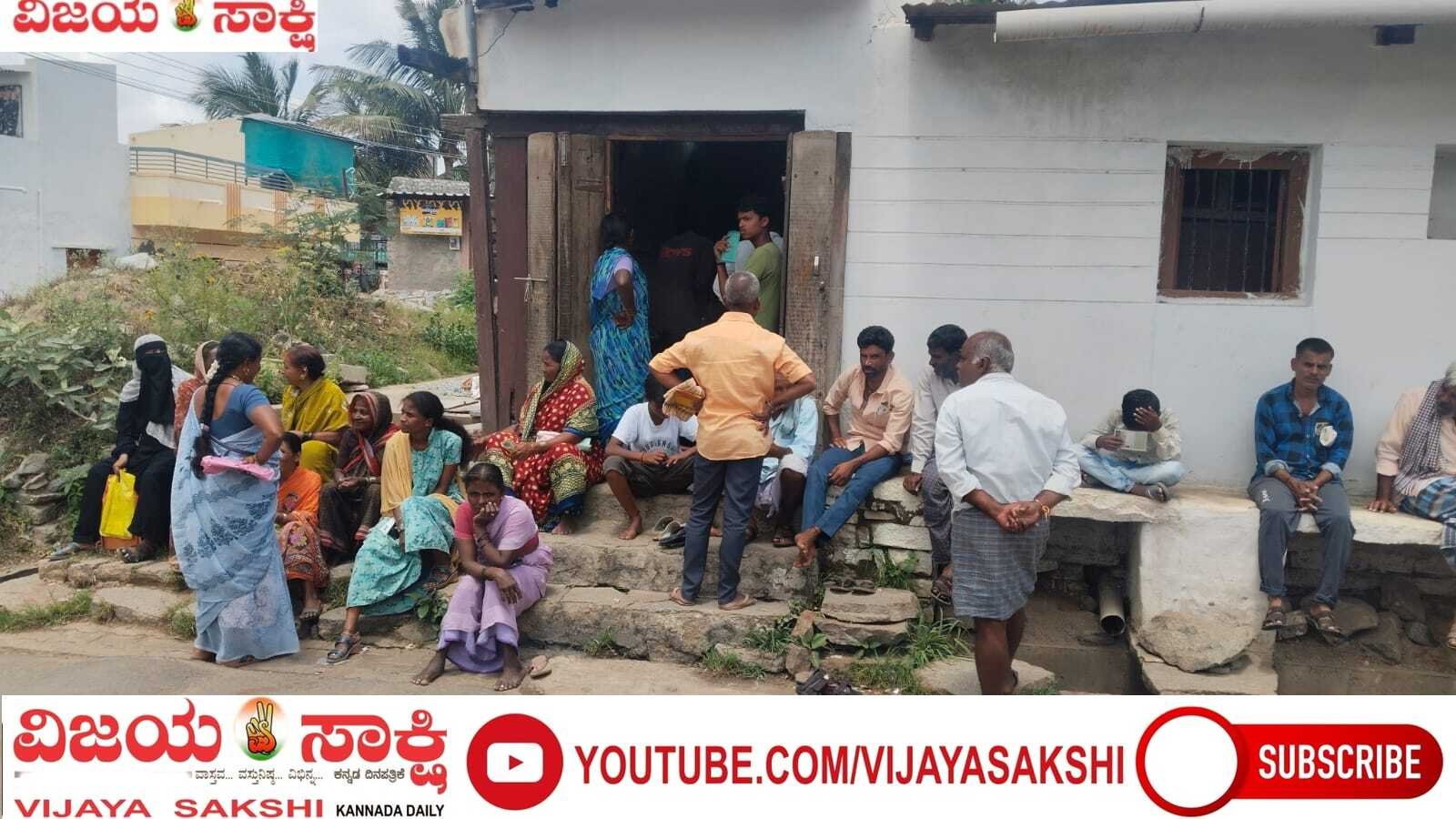 ಸರ್ವರ್ ಸ್ತಬ್ಧ… ಅನ್ನಭಾಗ್ಯಕ್ಕಾಗಿ ಜನರ ಪರದಾಟ!