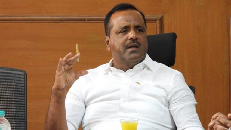 ವಿದ್ಯಾರ್ಥಿಗಳ ಸಮಸ್ಯೆಗಳಿಗೆ ಸರ್ಕಾರದ ‘ಮಾಸ್ಟರ್ ಪ್ಲ್ಯಾನ್’: ಖಾದರ್ ನೇತೃತ್ವದಲ್ಲಿ ಸಂಪುಟ ಉಪಸಮಿತಿ ರಚನೆ