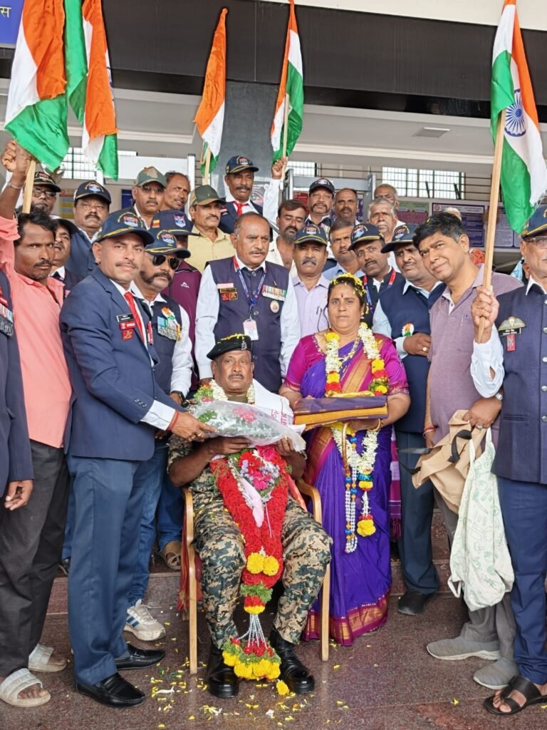 38 ವರ್ಷ ದೇಶಸೇವೆ ಸಲ್ಲಿಸಿದ ಯೋಧನಿಗೆ ಅಭೂತಪೂರ್ವ ಸ್ವಾಗತ
