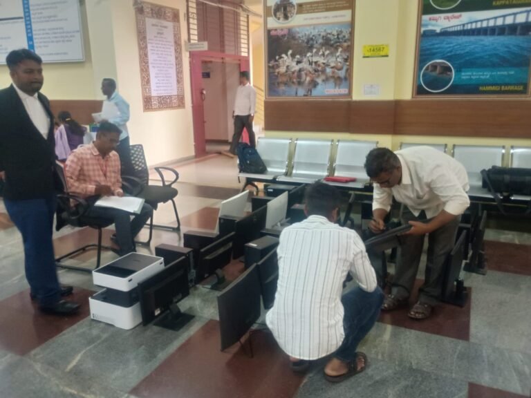 ಬಾಕಿ ಬಿಲ್‌ಗೆ ನ್ಯಾಯಾಲಯದ ಚಾಟಿ: ಗದಗ ಡಿಸಿ ಕಚೇರಿಯ ಕಂಪ್ಯೂಟರ್, ಪೀಠೋಪಕರಣ ಜಪ್ತಿ