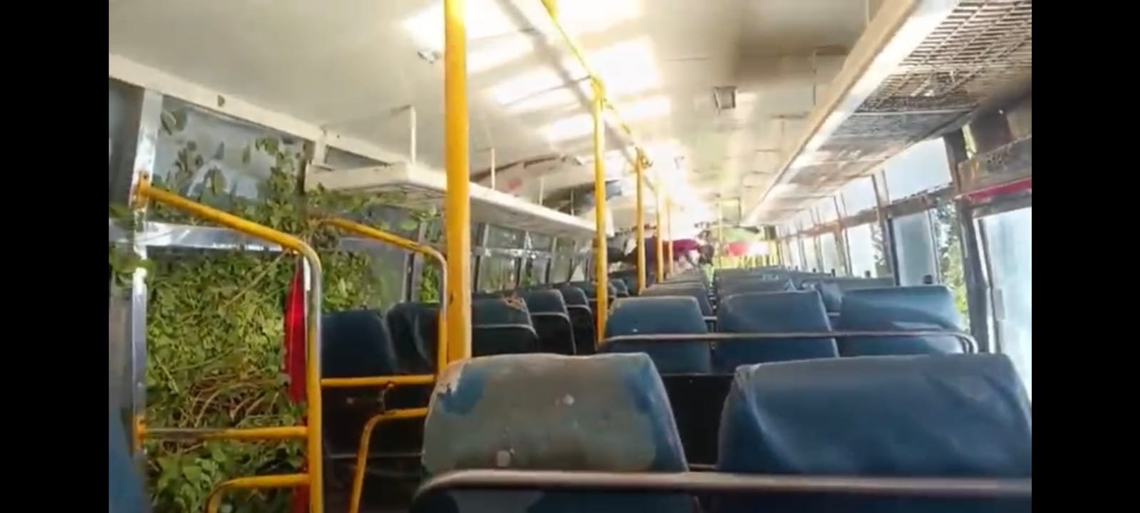 ವಿದ್ಯಾರ್ಥಿಗಳಿದ್ದ KSRTC ಬಸ್ ಪಲ್ಟಿ; 20ಕ್ಕೂ ಹೆಚ್ಚು ಮಂದಿಗೆ ಗಾಯ