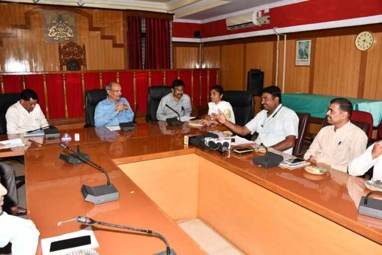 ಗದಗ ಜಿಲ್ಲೆಯಲ್ಲಿ ಕರಡು ಮತದಾರರ ಪಟ್ಟಿ ಪ್ರಕಟ ; 1.20 ಲಕ್ಷ ಹೆಸರುಗಳಿಗೆ ಕೊಕ್
