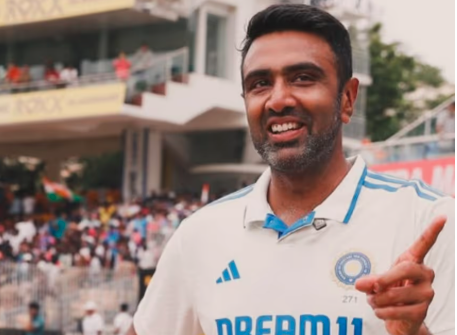 ಕೊಹ್ಲಿ, ಧೋನಿ, ಬುಮ್ರಾ, ಕಪಿಲ್ ದೇವ್ʼರನ್ನು ಹಿಂದಿಕ್ಕಿದ ಸಚಿನ್: ಸಾರ್ವಕಾಲಿಕ ಶ್ರೇಷ್ಠ ಆಟಗಾರನನ್ನು ಆಯ್ಕೆ ಮಾಡಿದ ಅಶ್ವಿನ್