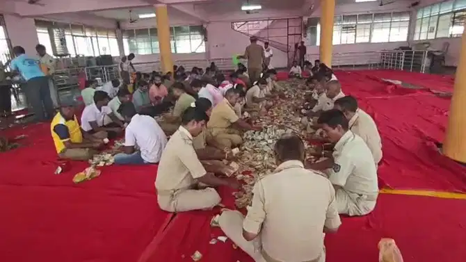 ಕೊಪ್ಪಳದ ಹುಲಗೆಮ್ಮ ದೇವಸ್ಥಾನದ ಹುಂಡಿ ಎಣಿಕೆ: 46 ದಿನಗಳಲ್ಲಿ 86.71 ಲಕ್ಷ ರೂ. ನಗದು ಸಂಗ್ರಹ!