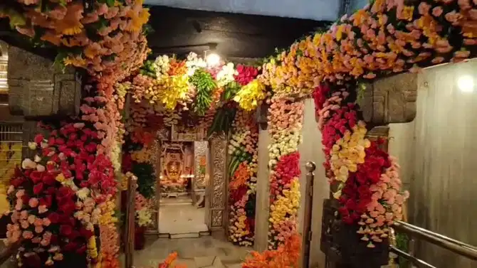 ಭೀಮನ ಅಮಾವಾಸ್ಯೆ ಸಂಭ್ರಮ: ವಿದ್ಯುತ್ ದೀಪಗಳಿಂದ ಕಂಗೊಳಿಸಿದ ಮಹದೇಶ್ವರ ಬೆಟ್ಟ!