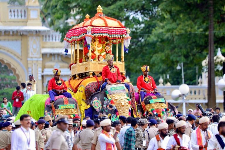 ಮೈಸೂರು ದಸರಾ ಗಜಪಡೆಯಿಂದ ‘ಕ್ಯಾಪ್ಟನ್’ ಅಭಿಮನ್ಯು ಔಟ್: ಅಂಬಾರಿ ಹೊತ್ತ ಗಜರಾಜನಿಗೆ ವಯಸ್ಸಿನ ಬ್ರೇಕ್!