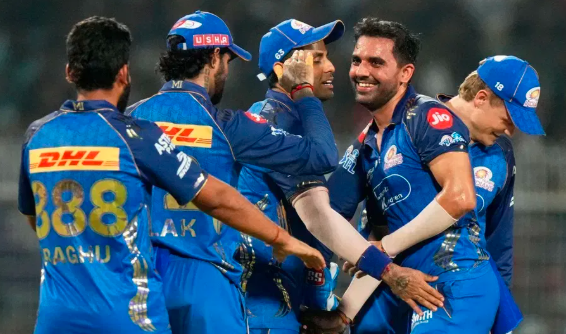 ಬೌಲಿಂಗ್ ವೈಫಲ್ಯದಿಂದ ಕಂಗಾಲಾದ ಮುಂಬೈ ಇಂಡಿಯನ್ಸ್: 2027ರ ಹರಾಜಿಗೂ ಮುನ್ನ 3 ಬೌಲರ್ʼಗಳಿಗೆ ಗೇಟ್ ಪಾಸ್!?