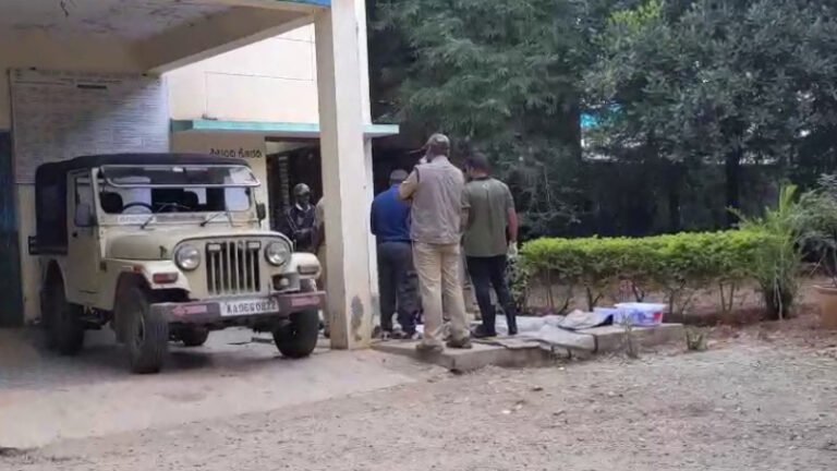 ಉರುಳಿಗೆ ಸಿಲುಕಿ ಸತ್ತ ಚಿರತೆ ಸುಟ್ಟು ಹಾಕಿದ ಆರೋಪ; ತುಮಕೂರಿನಲ್ಲಿ ಮೂವರು ಬಂಧನ!