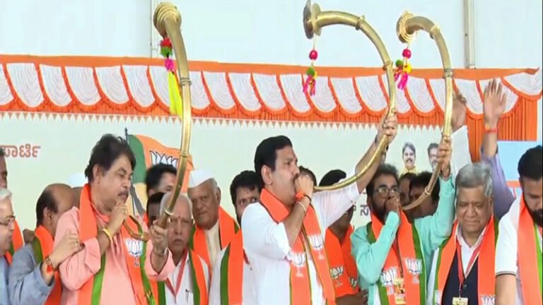 175 ಕಿ.ಮೀ. ‘ಬಳ್ಳಾರಿ ಚಲೋ’ ಆರಂಭ: ಕಾಂಗ್ರೆಸ್ ಸರ್ಕಾರದ ವಿರುದ್ಧ ಬಿಜೆಪಿ ರಣಕಹಳೆ