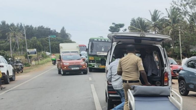 ಎರಡು ಬೈಕ್‌ಗಳ ಮುಖಾಮುಖಿ ಡಿಕ್ಕಿ; ರಸ್ತೆಗೆ ಬಿದ್ದ ಸವಾರರ ಮೇಲೆ ಬಸ್ ಹರಿದು ಇಬ್ಬರು ಸಾವು