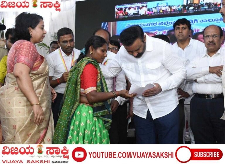 ಜನರ ಮನೆಬಾಗಿಲಿಗೆ ಸರ್ಕಾರ; ಅಹವಾಲುಗಳಿಗೆ ತ್ವರಿತ ಪರಿಹಾರ : ಸಂತೋಷ ಲಾಡ್