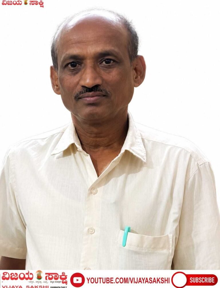 ಈಶ್ವರಗೌಡ ಬಮ್ಮನಗೌಡ್ರಿಗೆ ಜಿಲ್ಲಾ ಉತ್ತಮ ಶಿಕ್ಷಕ ಪ್ರಶಸ್ತಿ