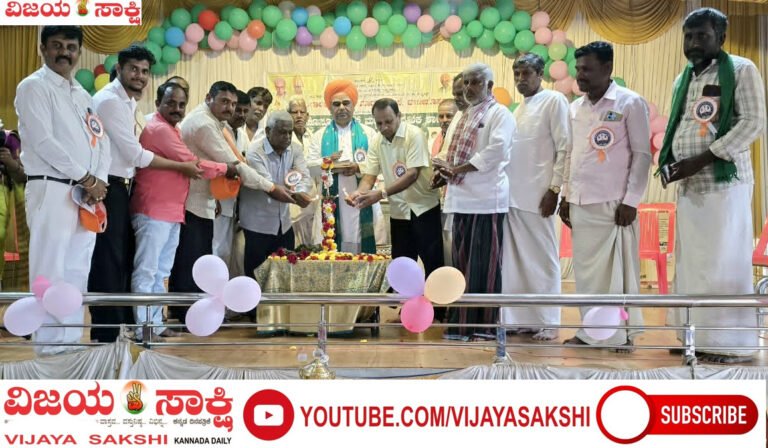 ಕ್ರೀಡೆ ಇಲ್ಲದ ಬದುಕು ಕೀಟ ಹತ್ತಿದ ಹಣ್ಣಿನಂತೆ: ಫಕೀರ ದಿಂಗಾಲೇಶ್ವರ ಜಗದ್ಗುರು