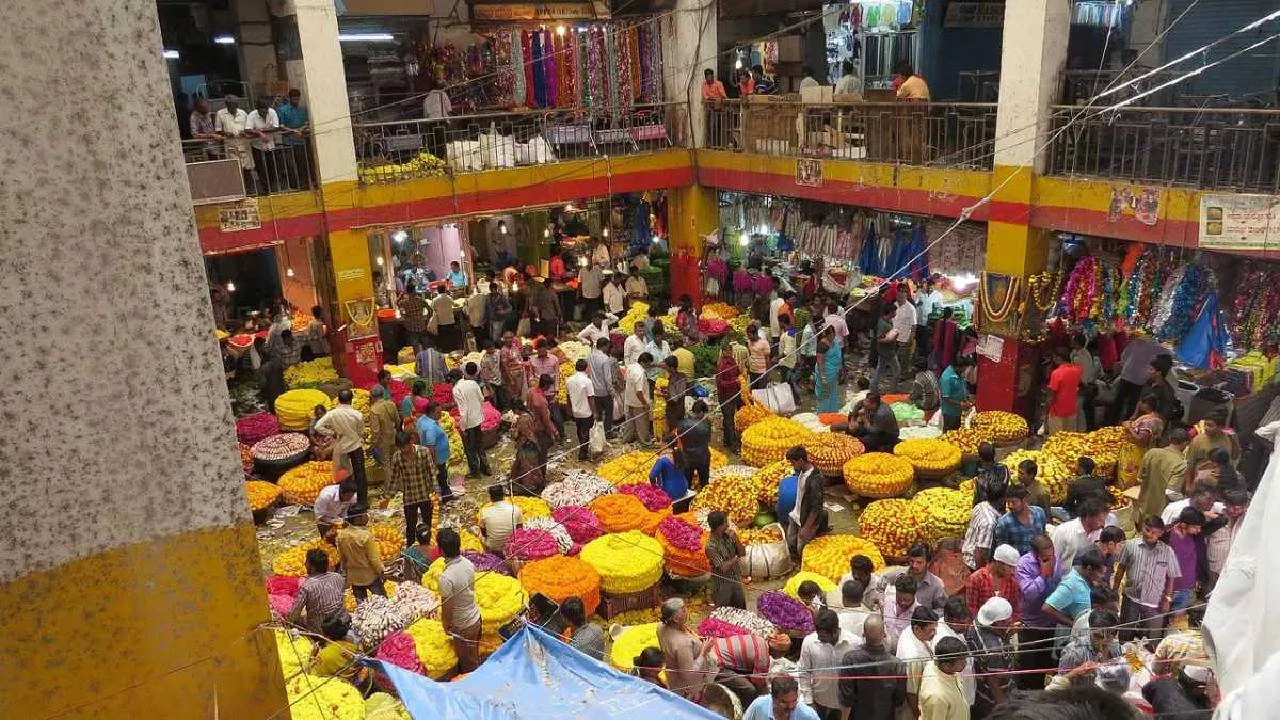 ಕೆ.ಆರ್. ಮಾರುಕಟ್ಟೆಗೆ ಇನ್ಮುಂದೆ ಎಂಟ್ರಿ ಫೀ; ವಾಹನ, ಸರಕುಗಳಿಗೂ ಶುಲ್ಕ!