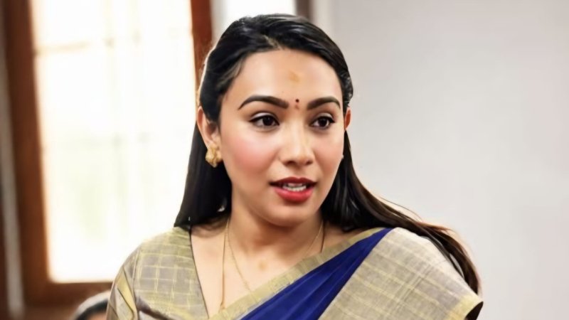 ಪಿಎಸ್‌ಐಗೆ ಕಪಾಳಮೋಕ್ಷ ಪ್ರಕರಣ: ಕ್ಷಮೆಯಾಚಿಸಿದ ಐಶ್ವರ್ಯಾಗೆ ಹೈಕೋರ್ಟ್‌ನಿಂದ ನಿರೀಕ್ಷಣಾ ಜಾಮೀನು