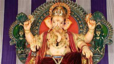 ಮನೆಯಲ್ಲಿ ಗಣೇಶ ಮೂರ್ತಿ ಪ್ರತಿಷ್ಠಾಪನೆ ಮಾಡುತ್ತಿದ್ದೀರಾ? ಮೂರ್ತಿ ಆಯ್ಕೆಯಿಂದ ಪೂಜಾ ವಿಧಿವರೆಗೆ ಈ ನಿಯಮ ಗಮನಿಸಿ