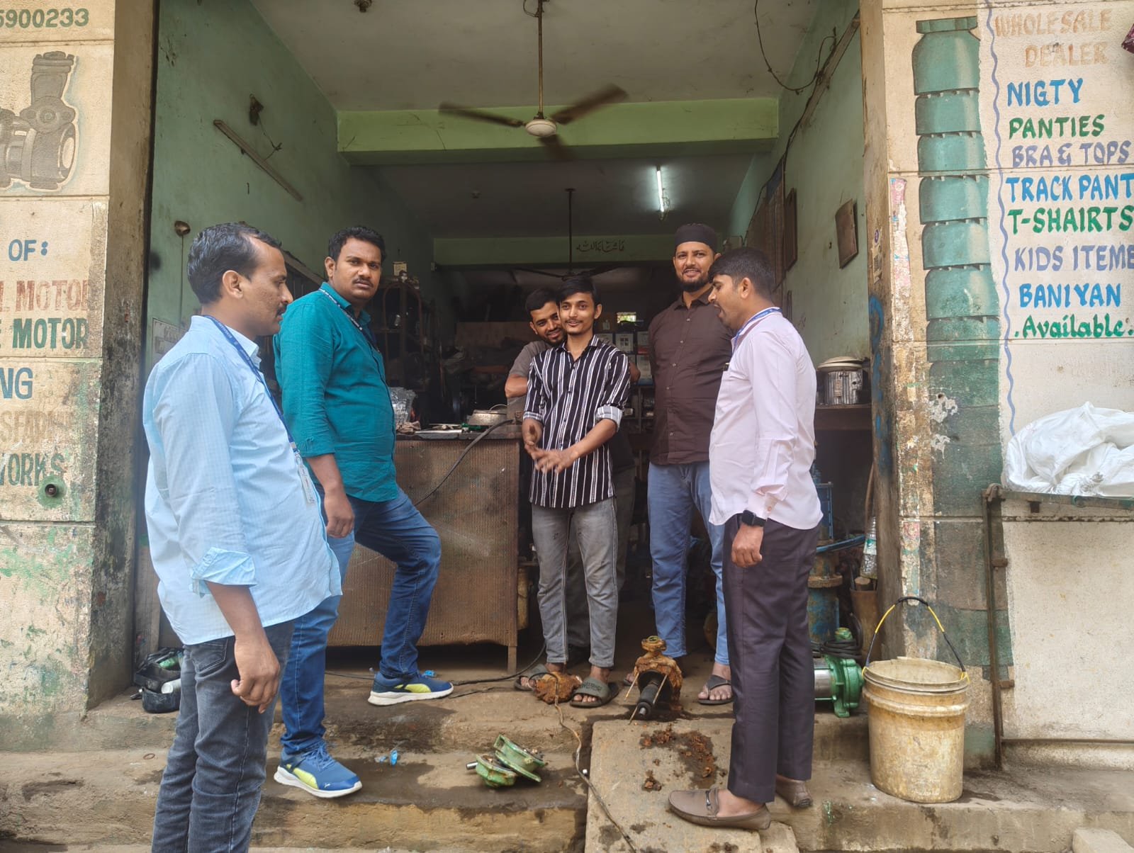 ಸಿಎಂ ಡಿಕೆಶಿ APMCಗೆ ದಿಢೀರ್ ಭೇಟಿ ಬೆನ್ನಲ್ಲೇ ಬೆಂಗಳೂರಿನಲ್ಲಿ ಪೊಲೀಸರ ಸ್ಪೆಷಲ್ ಡ್ರೈವ್: 17 ಬಾಲಕಾರ್ಮಿಕರ ರಕ್ಷಣೆ