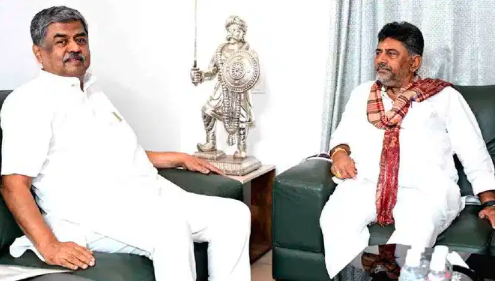 ಬಿ.ಕೆ. ಹರಿಪ್ರಸಾದ್ʼಗೆ ಆಹ್ವಾನಿಸಿಲ್ಲ ಎಂದು ಯಾರು ಹೇಳಿದ್ದು?: 100 ದಿನಗಳ ಕಾರ್ಯಕ್ರಮದ ಅಸಮಾಧಾನದ ಸುದ್ದಿಗೆ ಸಿಎಂ ಡಿಕೆಶಿ ಸ್ಪಷ್ಟನೆ!