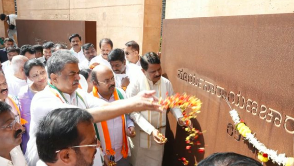 ಬಿಜೆಪಿ ರಾಜ್ಯಾಧ್ಯಕ್ಷ ವಿಜಯೇಂದ್ರ ಕ್ಷೇತ್ರದಿಂದಲೇ ‘ಭಾರತ್ ಜೋಡೋ 2.0’ಗೆ ಚಾಲನೆ: 84 ಕ್ಷೇತ್ರಗಳಲ್ಲಿ ಕಾಂಗ್ರೆಸ್ ಪಾದಯಾತ್ರೆ