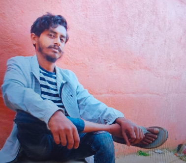 ರಸ್ತೆ ಬದಿ ಪೊದೆಯಲ್ಲಿ ಯುವಕನ ಶವ ಪತ್ತೆ: ಕ್ಷುಲ್ಲಕ ಕಾರಣಕ್ಕೆ ಗಲಾಟೆ, ದೊಣ್ಣೆ-ಮಾರಕಾಸ್ತ್ರಗಳಿಂದ ಹೊಡೆದು ಕೊಲೆ