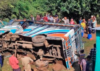 ಬೆಳಗ್ಗೆಯೇ ಭೀಕರ ಬಸ್ ದುರಂತ: ನಿಯಂತ್ರಣ ತಪ್ಪಿ ಕಂದಕಕ್ಕೆ ಬಿದ್ದ ಬಸ್ ನಜ್ಜುಗುಜ್ಜು, ಉಧಂಪುರದಲ್ಲಿ ಇಬ್ಬರು ಬಲಿ!