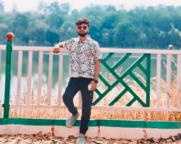 ಸಾಲಬಾಧೆ, ಬೆಳೆ ನಷ್ಟಕ್ಕೆ ಬೇಸತ್ತು ಯುವ ರೈತ ಆತ್ಮಹತ್ಯೆ! ಪರಿಹಾರಕ್ಕೆ ರೈತರ ಆಗ್ರಹ