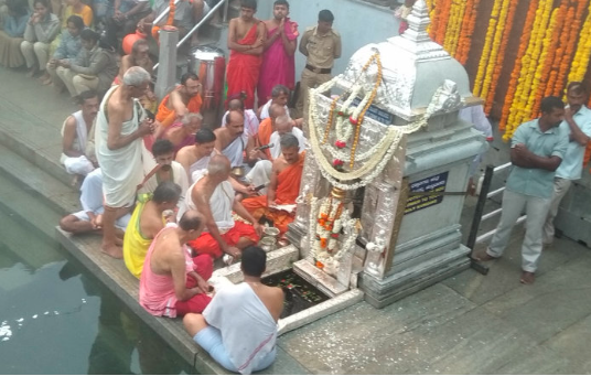 ಕಾವೇರಿ ತೀರ್ಥೋದ್ಭವಕ್ಕೆ ಕ್ಷಣಗಣನೆ! ಇಂದು ಸಂಜೆ 7:50ಕ್ಕೆ ಪವಿತ್ರ ಮುಹೂರ್ತ, ತಲಕಾವೇರಿಯಲ್ಲಿ ಭಕ್ತರ ಸಂಭ್ರಮ