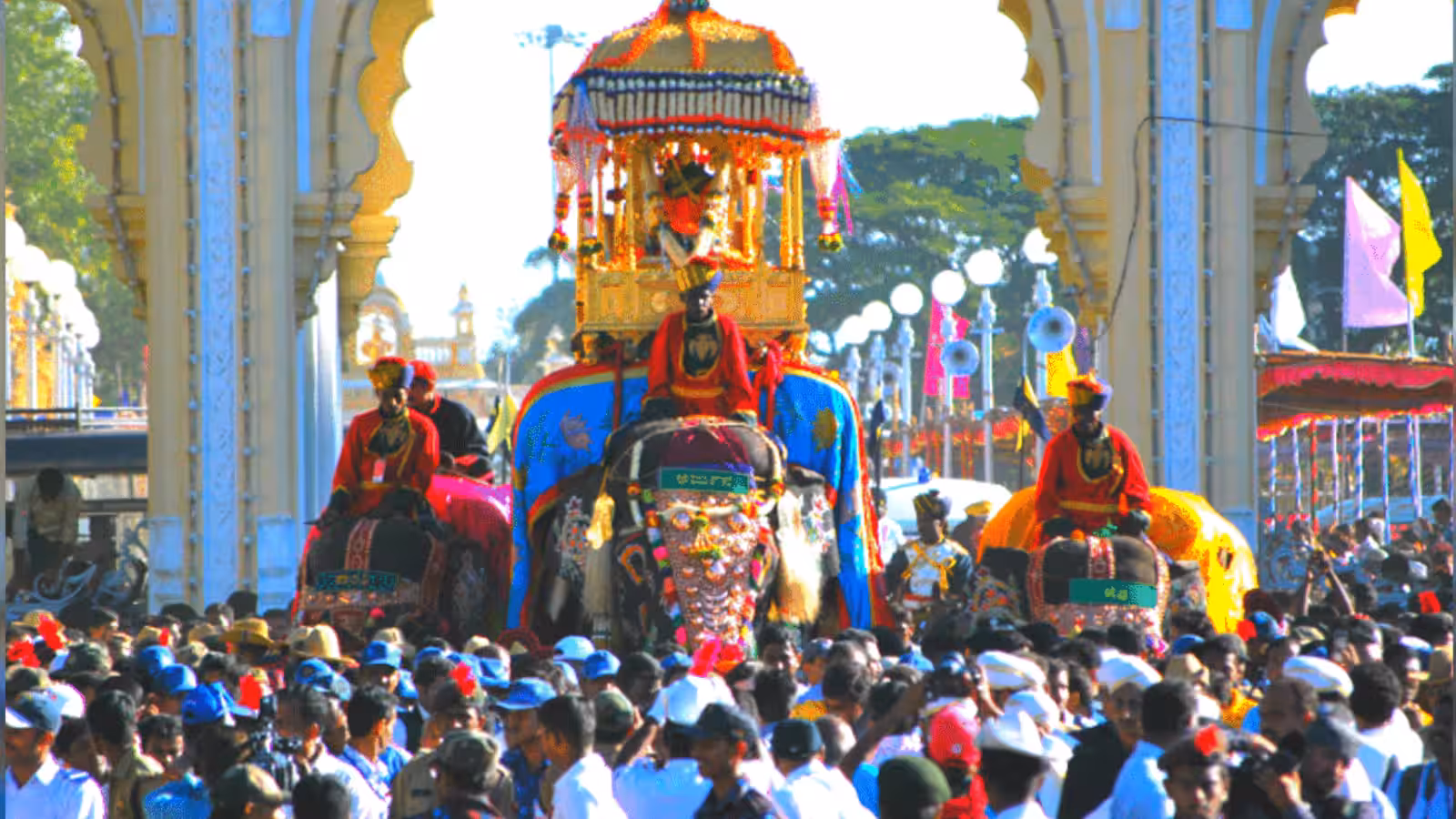 ದಸರಾ ಹಬ್ಬದ ನಿಜವಾದ ಅರ್ಥವೇನು? ವಿಜಯದಶಮಿ ಸಾರುವ ಮಹತ್ವದ ಸಂದೇಶ ಇಲ್ಲಿದೆ!