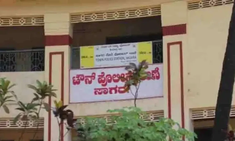 ಸಾಗರದ ಲಾಡ್ಜ್‌ನಲ್ಲಿ ಗಾಂಜಾ ಪಾರ್ಟಿ; ಯುವತಿ ಸೇರಿ ನಾಲ್ವರು ಪೊಲೀಸರ ಬಲೆಗೆ