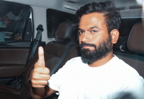 ದೆಹಲಿಯಲ್ಲಿ ‘ಲೆಹ್ರಾ ದೋ ತಿರಂಗಾ’ ಪ್ರತಿಭಟನೆ! ಪೊಲೀಸ್ ವಶದಲ್ಲಿದ್ದ ಅಭಿಜೀತ್ ದೀಪ್ಕೆ ಬಿಡುಗಡೆ