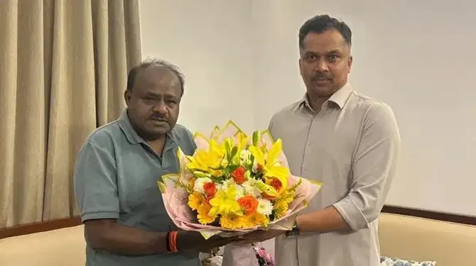 ಸ್ಟಿಂಗ್ ಪ್ರಕರಣದ ಚರ್ಚೆ ನಡುವೆ ಹೆಚ್‌ಡಿಕೆ ಭೇಟಿಯಾದ ರಾಜೇಂದ್ರ ರಾಜಣ್ಣ!