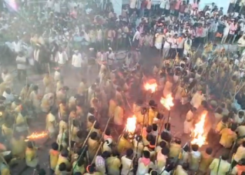ಗುಡ್ಡದ ಮಲ್ಲಯ್ಯನ ಜಾತ್ರೆಯಲ್ಲಿ ರಕ್ತದೋಕುಳಿ! ಬಡಿಗೆ ಕಾಳಗಕ್ಕೆ ಓರ್ವ ಭಕ್ತ ಬಲಿ, 80 ಮಂದಿಗೆ ಗಾಯ