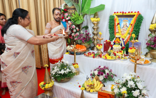 ಲೋಕಭವನದಲ್ಲಿ ರಾಜ್ಯಪಾಲೆ ಸುಧಾ ಯಾದವ್‌ʼರಿಂದ ಆಯುಧ ಪೂಜೆ: ನಾಡಿನ ಶಾಂತಿ, ಸಮೃದ್ಧಿಗಾಗಿ ವಿಶೇಷ ಪ್ರಾರ್ಥನೆ